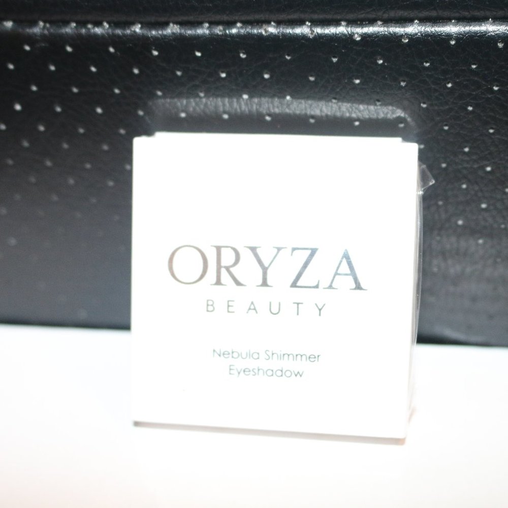 ORYZA Nebula Shimmer Eyeshadow
